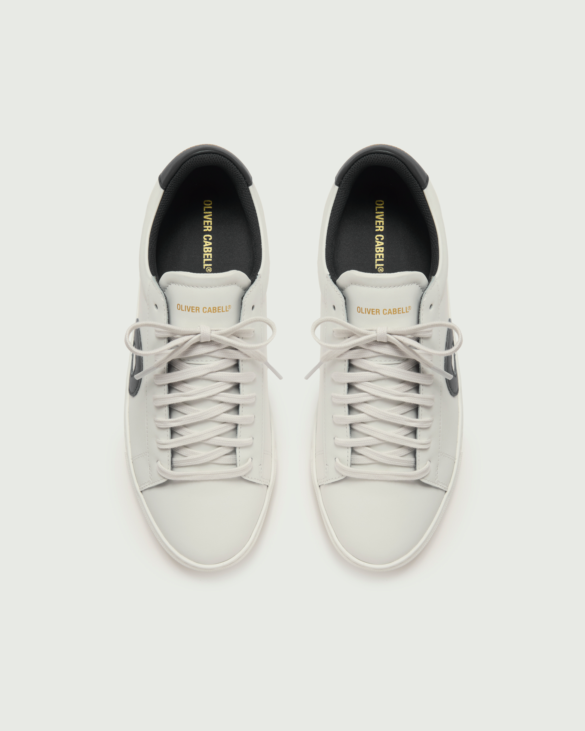 Oliver Cabell Low 1-White / Black