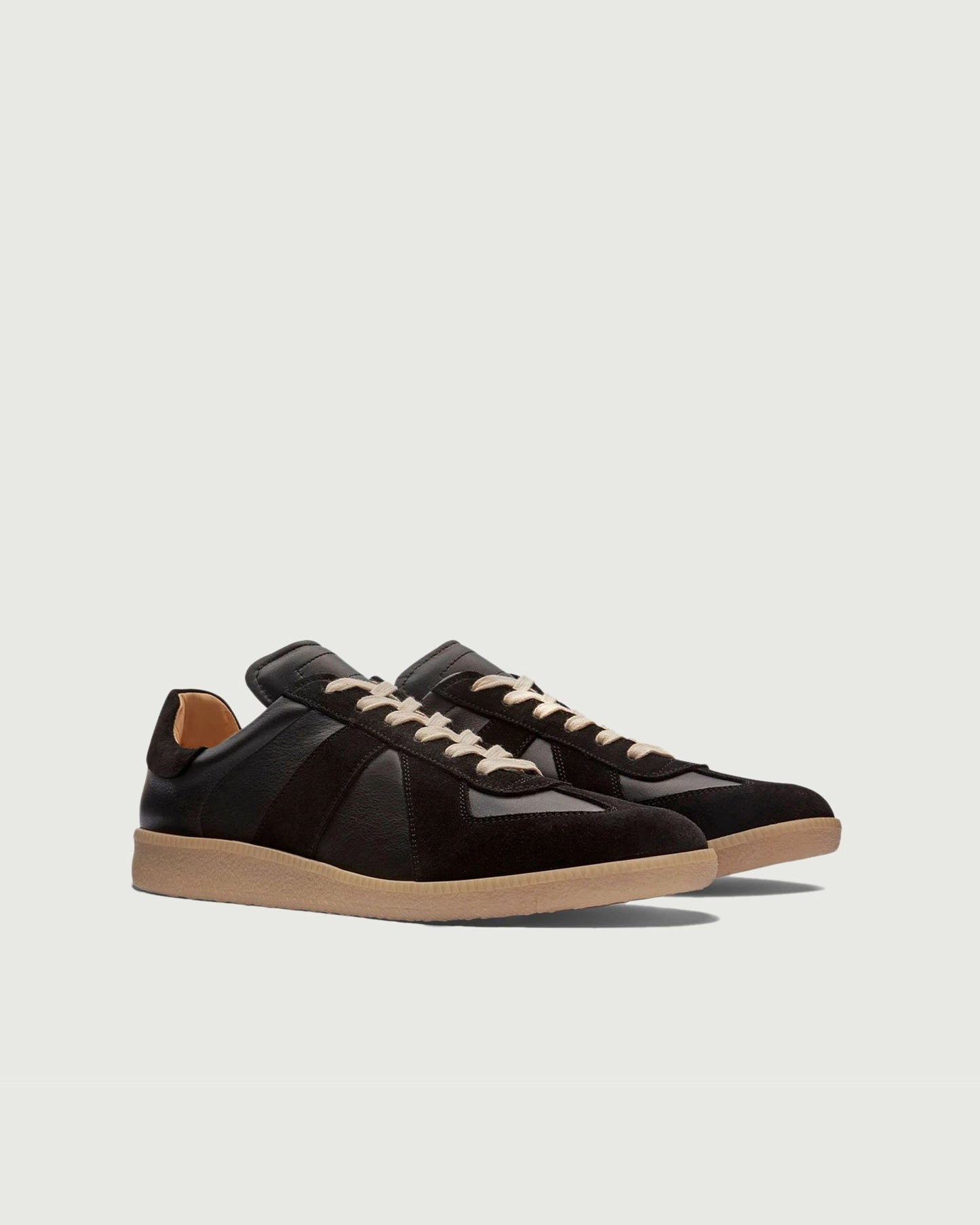 Oliver Cabell GAT-Black / Gum