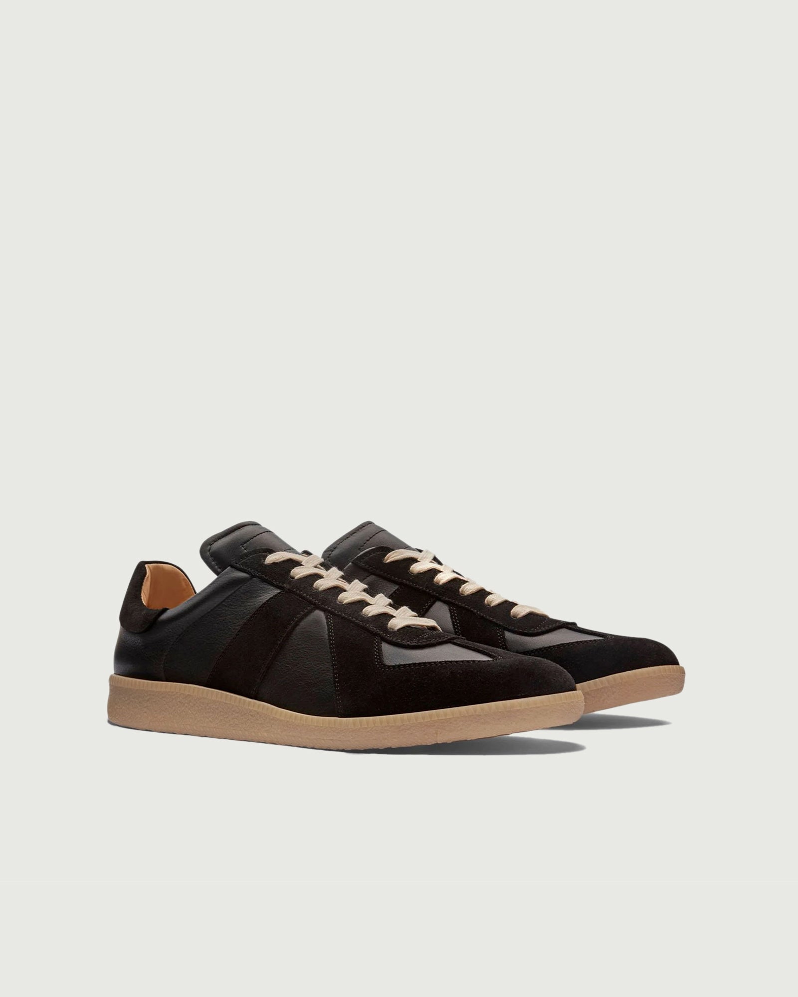 Oliver Cabell GAT-Black / Gum