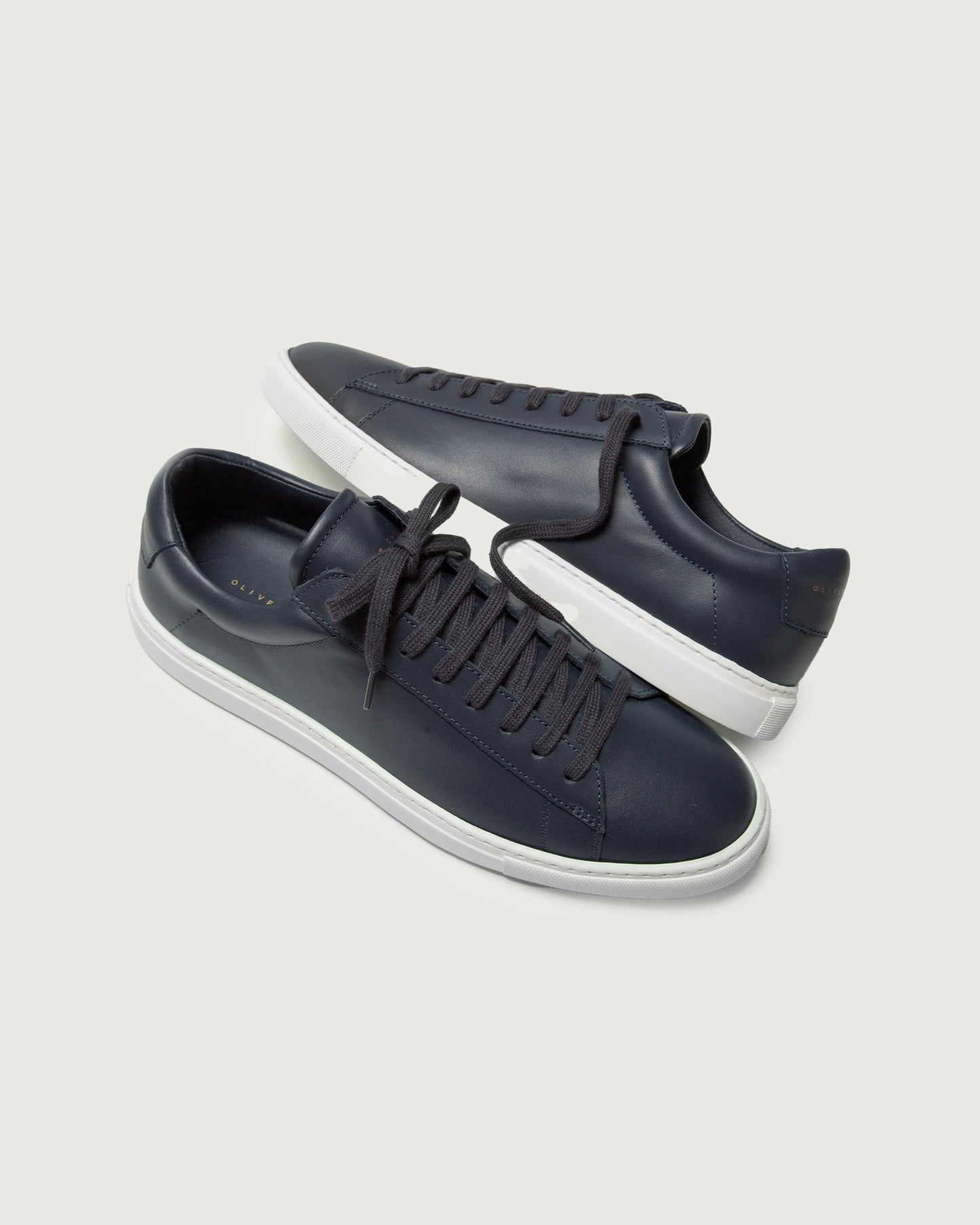 Oliver Cabell Low 1-Royal (Orthopedic)