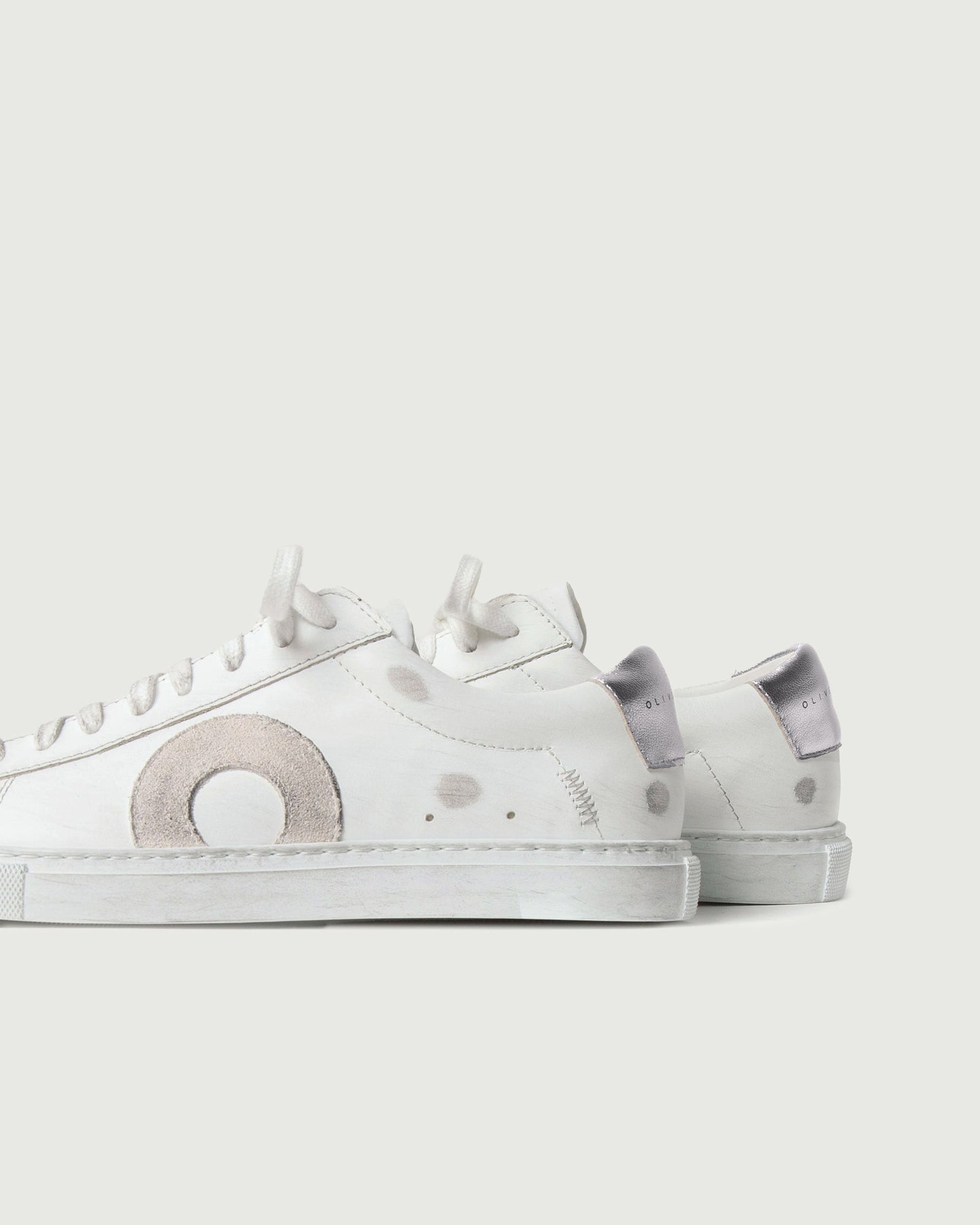 Oliver Cabell Low 1-Vienna (Orthopedic)