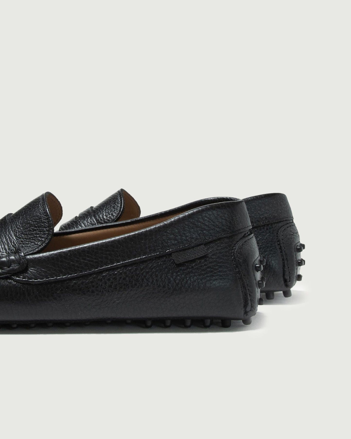 Oliver Cabell Driver-Black Pebbled